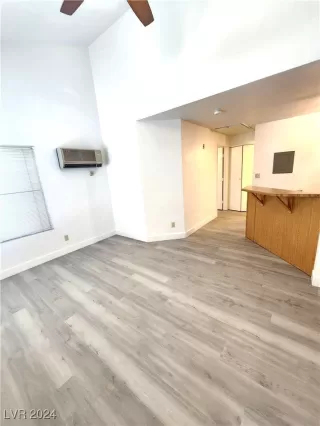 Photo #1: 2610708 Listing 