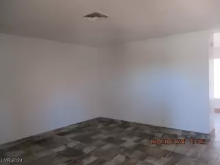 Photo #2: 2610719 Listing 