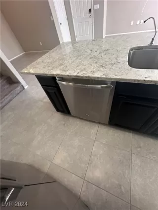 Photo #3: 2610724 Listing 