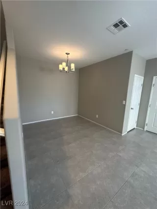 Photo #4: 2610724 Listing 