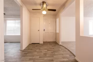 Photo #5: 2610725 Listing