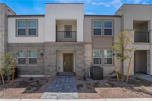 MLS: 2610733 Condo For Sale