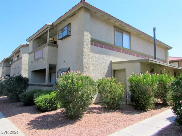 MLS: 2610741 Condo For Sale