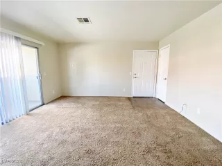 Photo #1: 2610741 Listing 