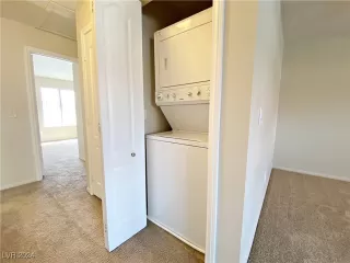 Photo #4: 2610741 Listing 