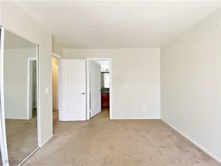 Photo #6: 2610741 Listing 