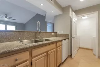 Photo #4: 2610782 Listing 