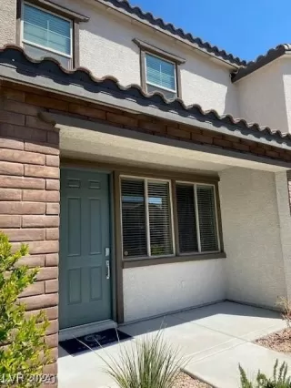 Photo #1: 2610807 Listing 
