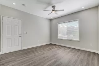 Photo #3: 2610810 Listing