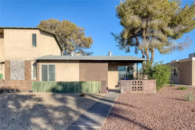 MLS: 2610838 Condo For Sale