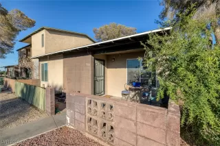 Photo #1: 2610838 Listing 