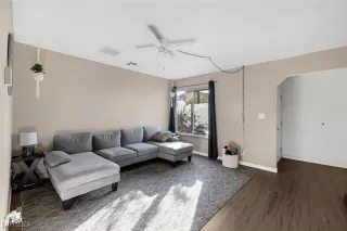 Photo #3: 2610838 Listing 