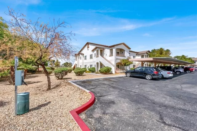 MLS: 2610880 Condo For Sale