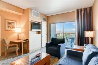 Photo #1: 2610892 Listing