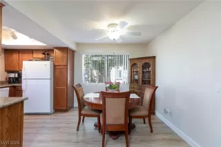 Photo #3: 2610922 Listing