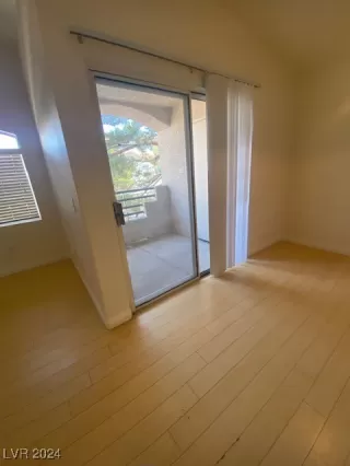 Photo #4: 2610924 Listing 