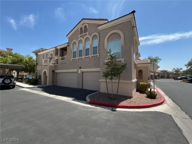 MLS: 2610931 Condo For Sale