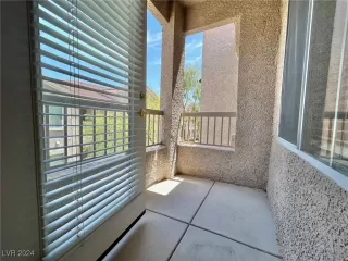 Photo #5: 2610931 Listing 