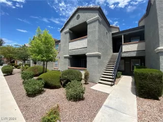 Photo #1: 2610943 Listing 