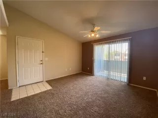 Photo #5: 2610943 Listing 