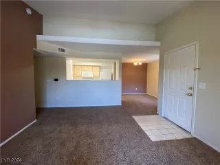 Photo #6: 2610943 Listing 