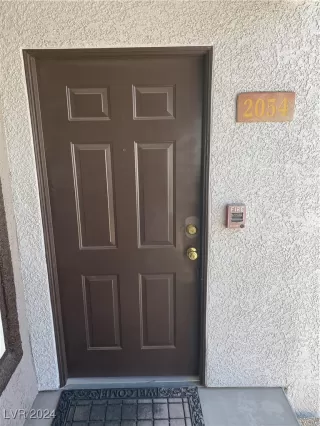 Photo #2: 2610957 Listing 