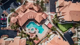 Photo #2: 2610969 Listing