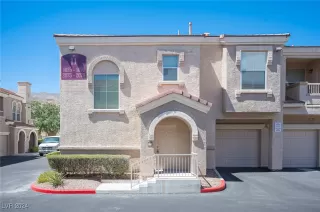 Photo #5: 2610969 Listing