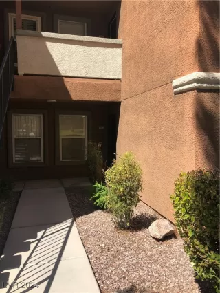 Photo #6: 2610972 Listing 