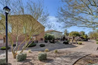 Photo #2: 2610986 Listing 