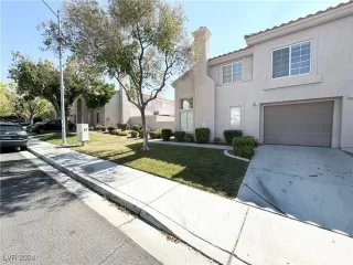Photo #1: 2610988 Listing 