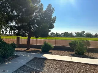 Photo #1: 2610990 Listing 