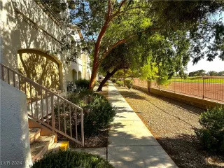 Photo #2: 2610990 Listing 