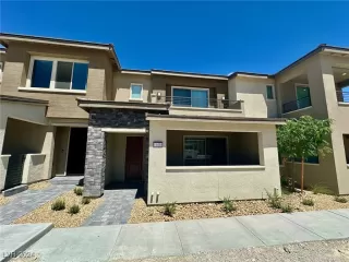 Photo #1: 2611019 Listing 