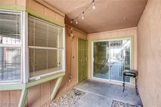 Photo #2: 2611046 Listing 