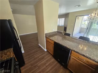 Photo #1: 2611073 Listing 