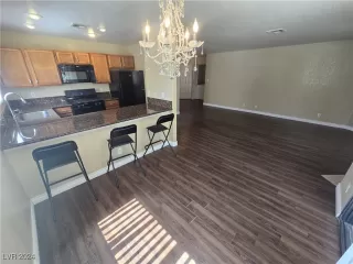 Photo #6: 2611073 Listing 