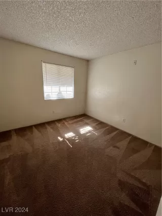 Photo #4: 2611085 Listing 