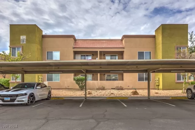 MLS: 2611096 Condo For Sale