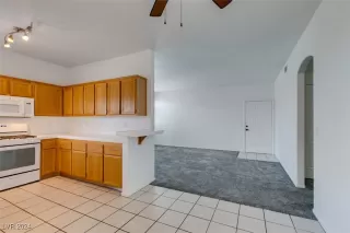 Photo #3: 2611098 Listing