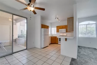 Photo #5: 2611098 Listing