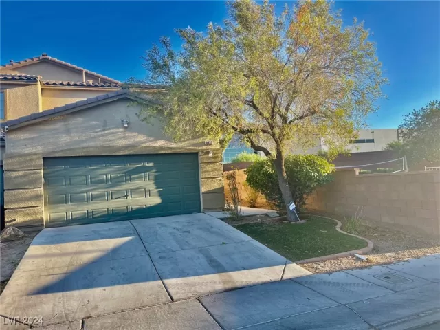 MLS: 2611122 Condo For Sale