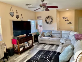 Photo #1: 2611122 Listing 