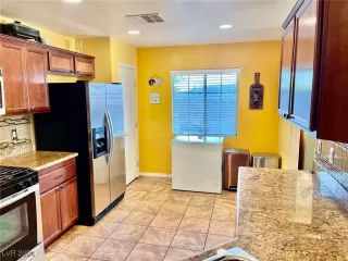 Photo #4: 2611122 Listing 