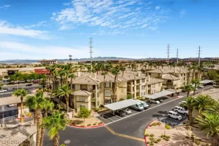 Photo #4: 2611143 Listing