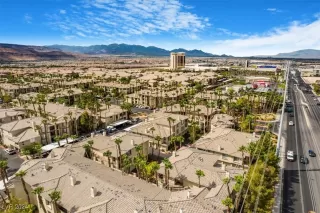 Photo #6: 2611143 Listing