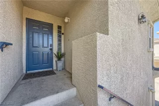 Photo #1: 2611146 Listing 