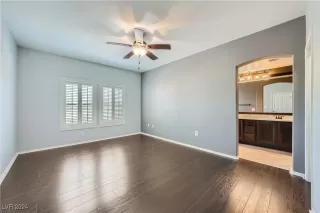Photo #5: 2611146 Listing 