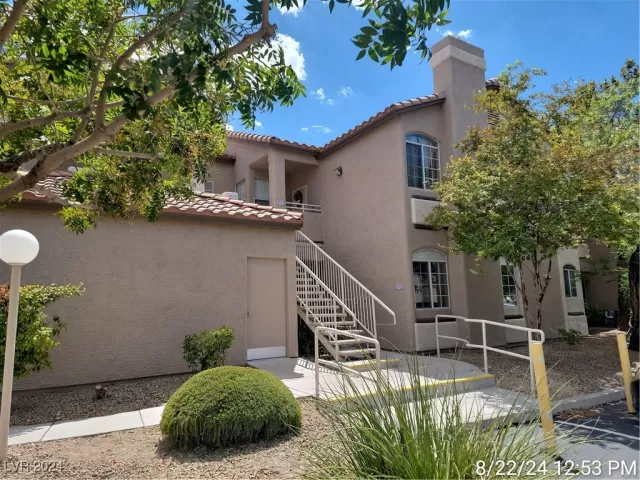 MLS: 2611152 Condo For Sale