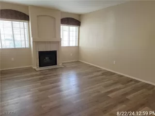 Photo #4: 2611152 Listing 